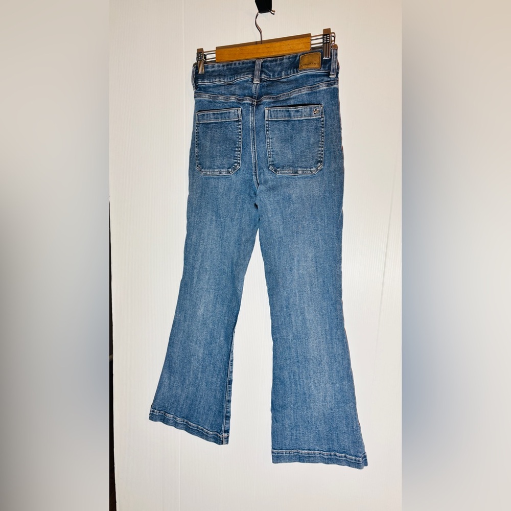 American Eagle Outfitters Light Blue Flare Jeans size 8 - Picture 5 of 5